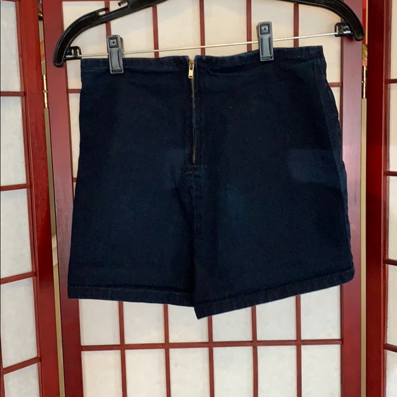 Nicki Minaj Jean Shorts - Picture 3 of 5